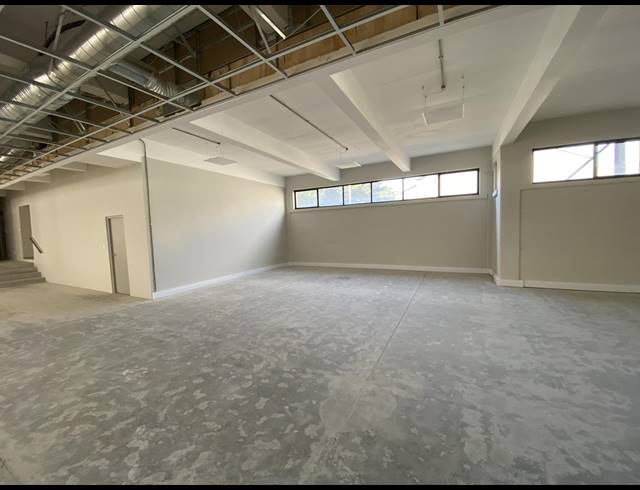 640M² OFFICE TO LET IN SALT RIVER